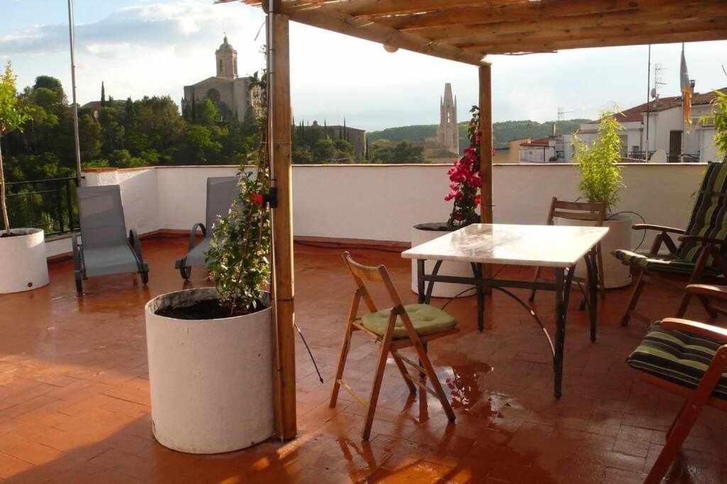 Apartamento Con Increibles Vistas Y Terraza Girona Eksteriør bilde