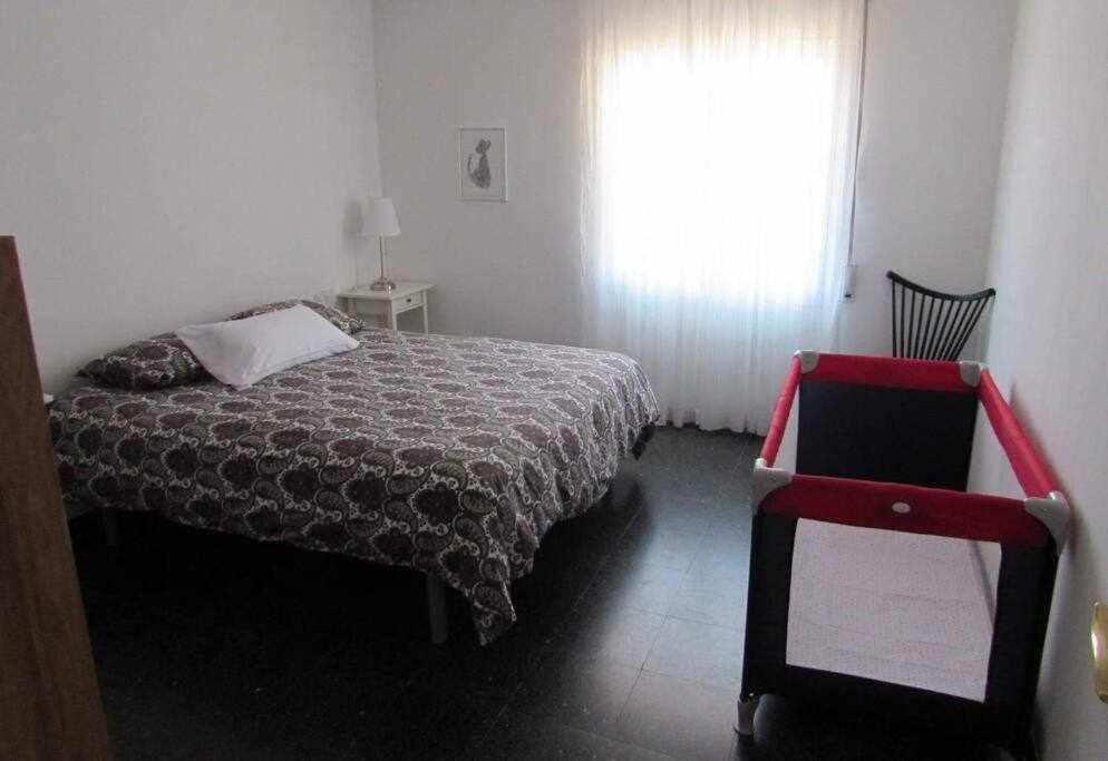 Apartamento Con Increibles Vistas Y Terraza Girona Eksteriør bilde