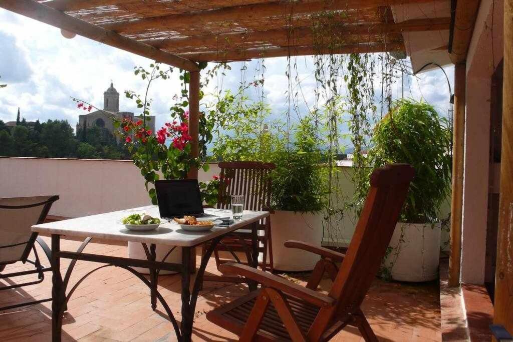 Apartamento Con Increibles Vistas Y Terraza Girona Eksteriør bilde