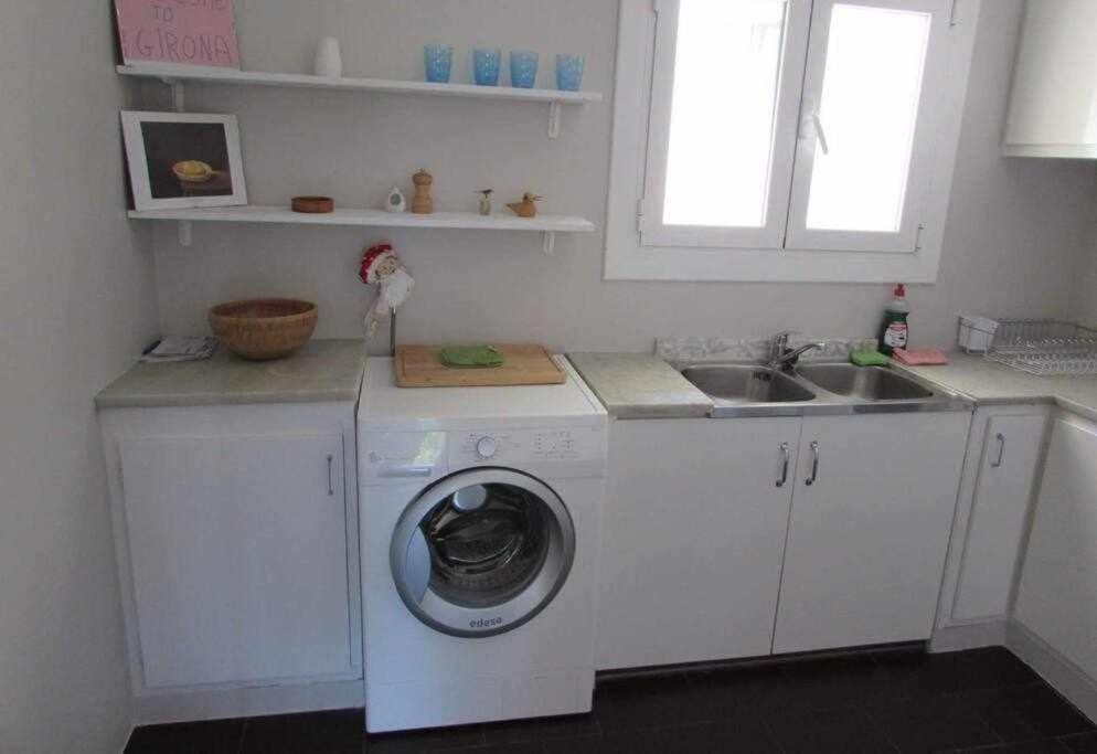 Apartamento Con Increibles Vistas Y Terraza Girona Eksteriør bilde